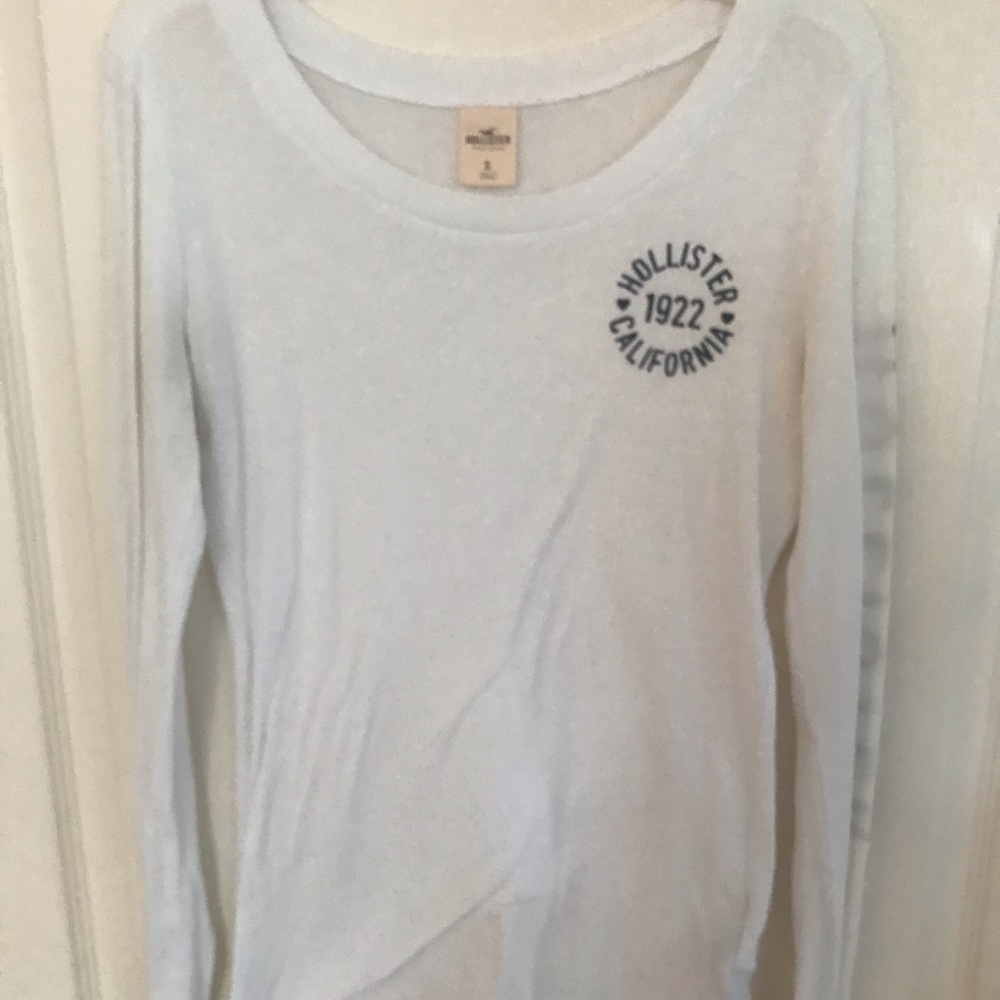 White Long Sleeve Hollister Top